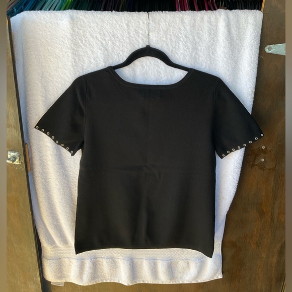 Chico’s Apparel Hardwear Short Sleeve Blouse Black; NWT; M/8 - Picture 6 of 12